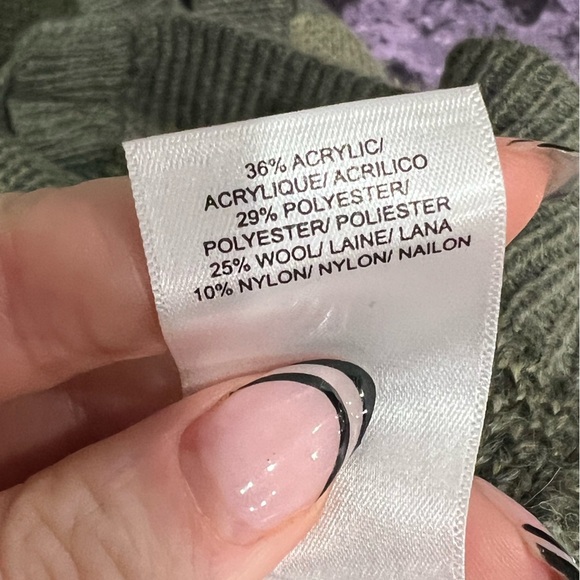 Camouflage Button-Up Women's cardigan - Picture 3 of 4